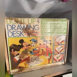 Disney Vintage Light Up Drawing Desk Lamp Box w/ 10 Disney Guide Sheets